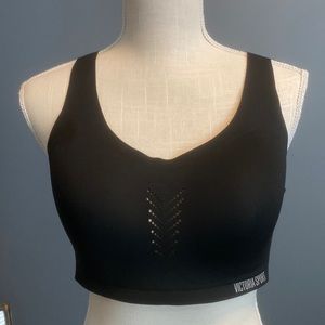 2 Victoria’s Secret Angel Max Sports bras in EUC.